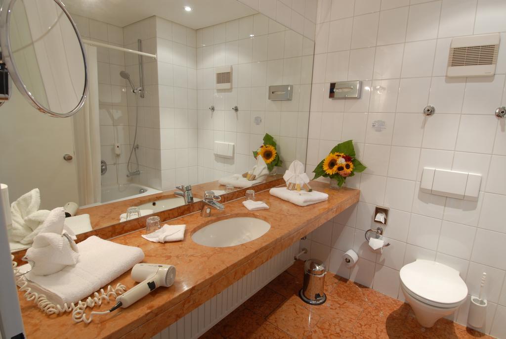 Hotel Zum Ritter Φούλντα Εξωτερικό φωτογραφία