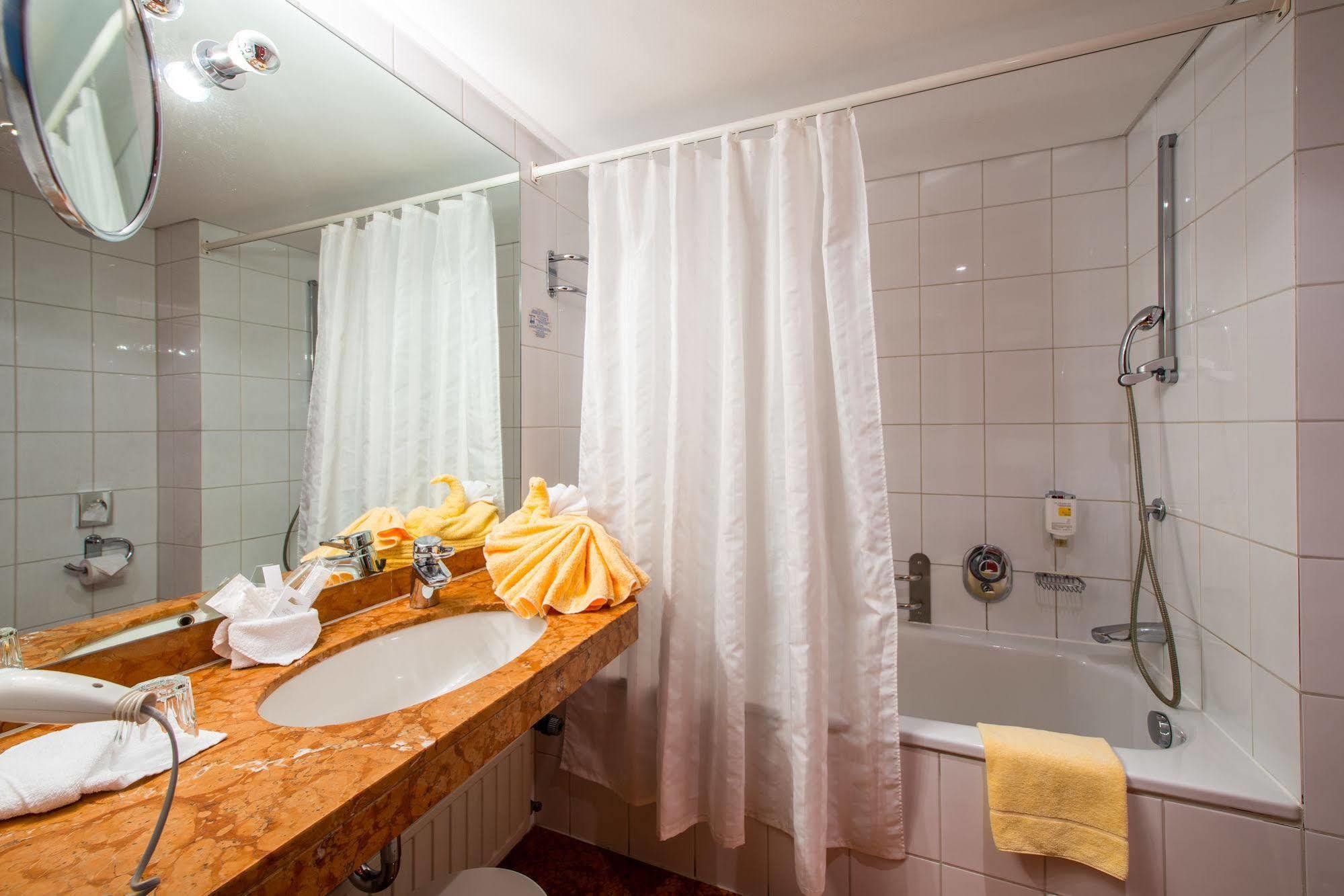 Hotel Zum Ritter Φούλντα Εξωτερικό φωτογραφία