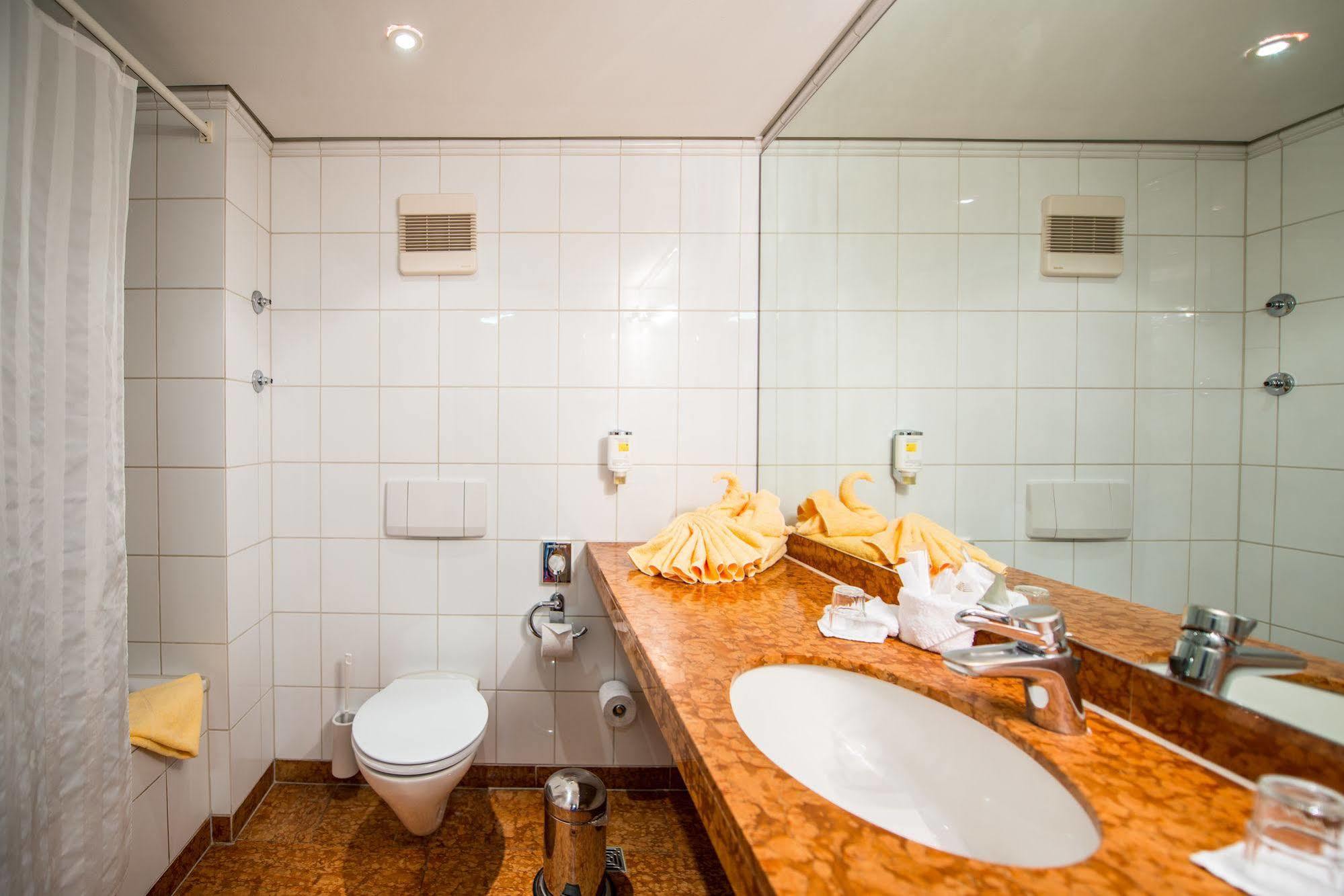 Hotel Zum Ritter Φούλντα Εξωτερικό φωτογραφία